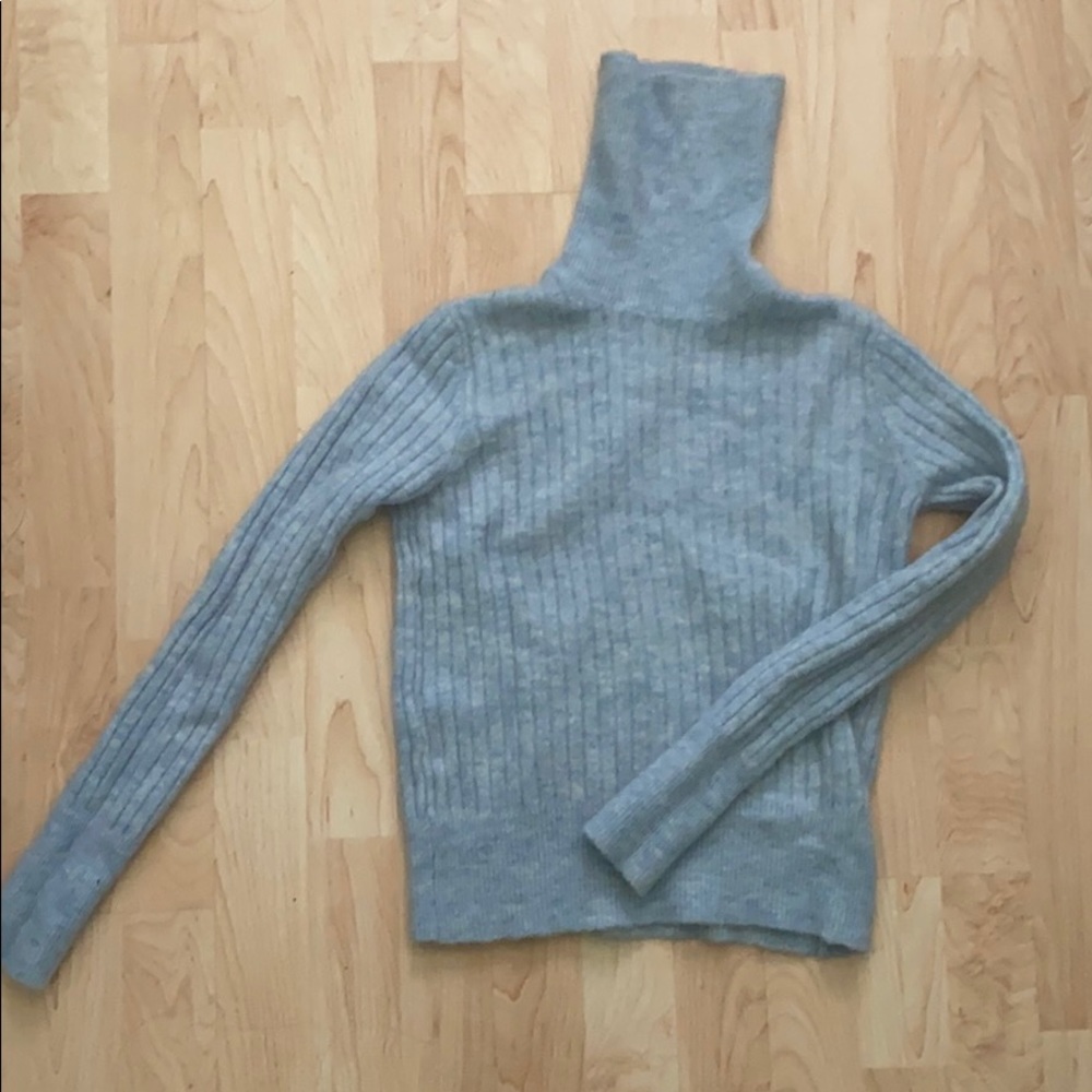 Zara blue sweater